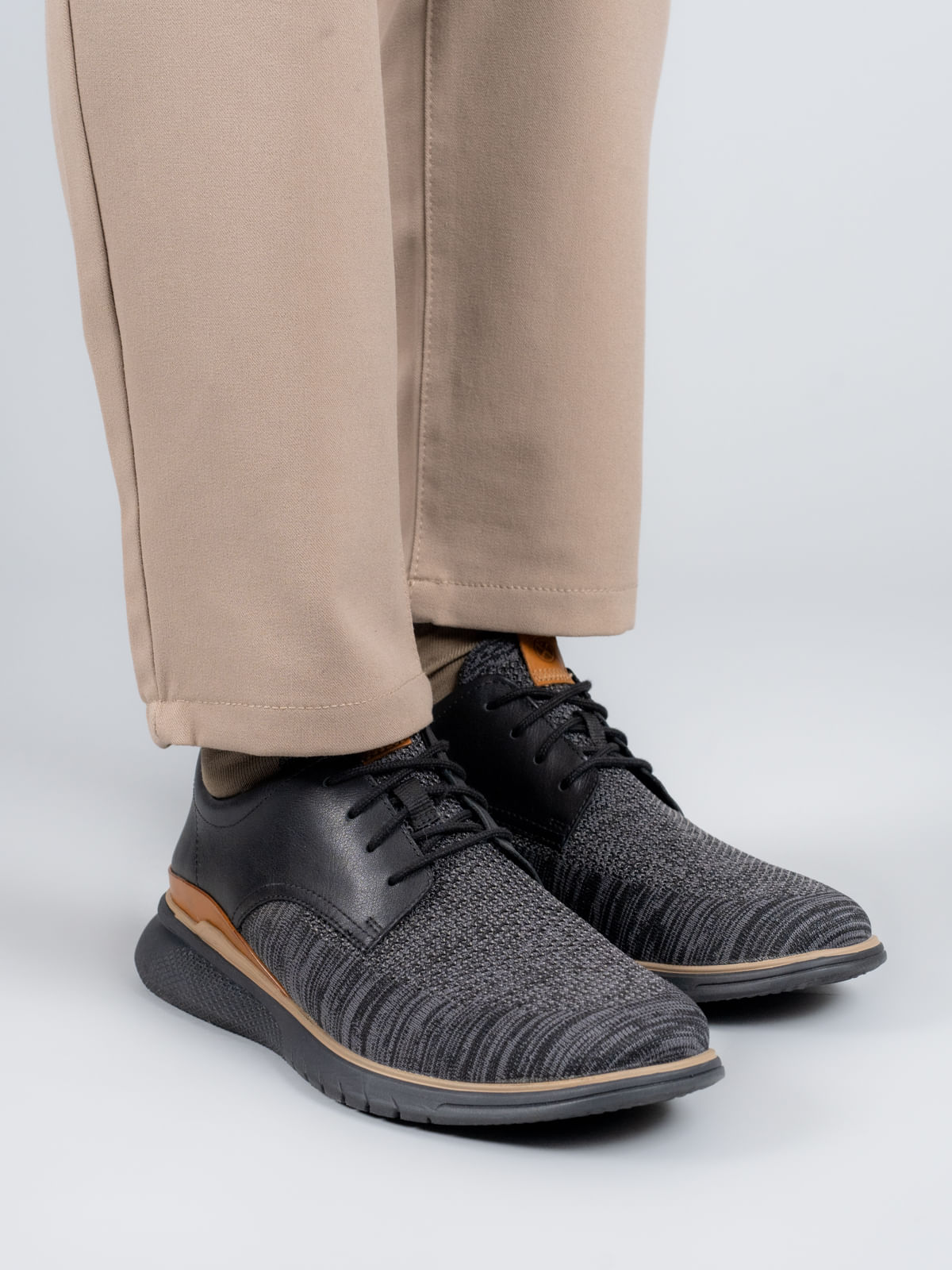 Zapatilla Hombre Advanced Hybrid Negro