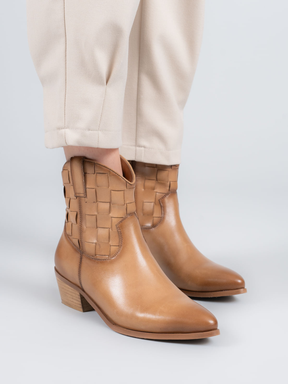 Botin Vaquero Cuero Mujer Vitto Café Claro