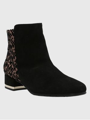 Botin Brunate Cuero Mujer Renata Negro Hush Puppies
