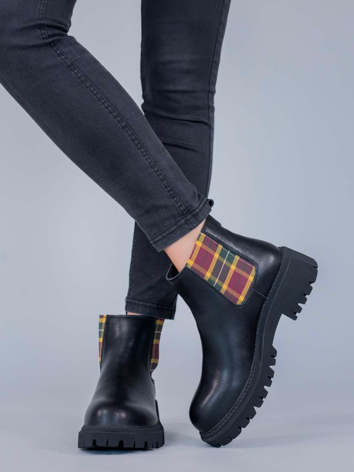 Botin Cuero Mujer Lacock Negro