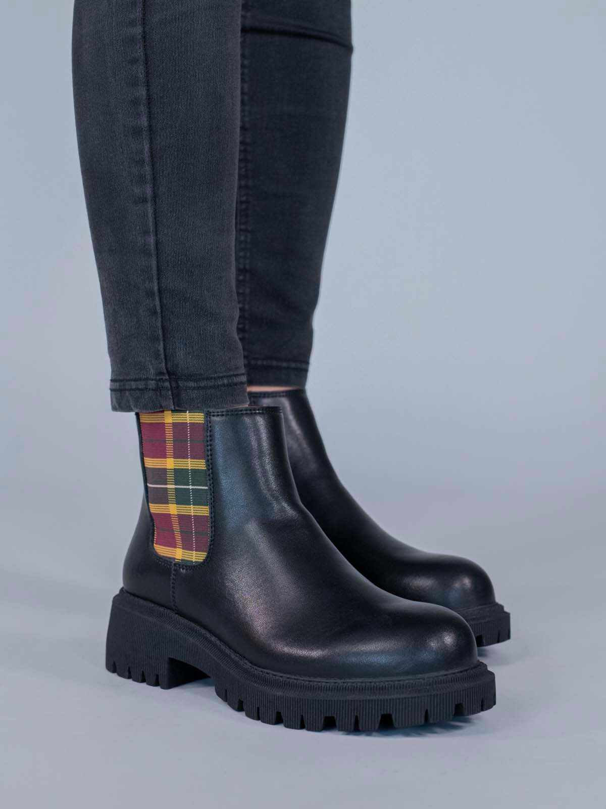 Botin Cuero Mujer Lacock Negro