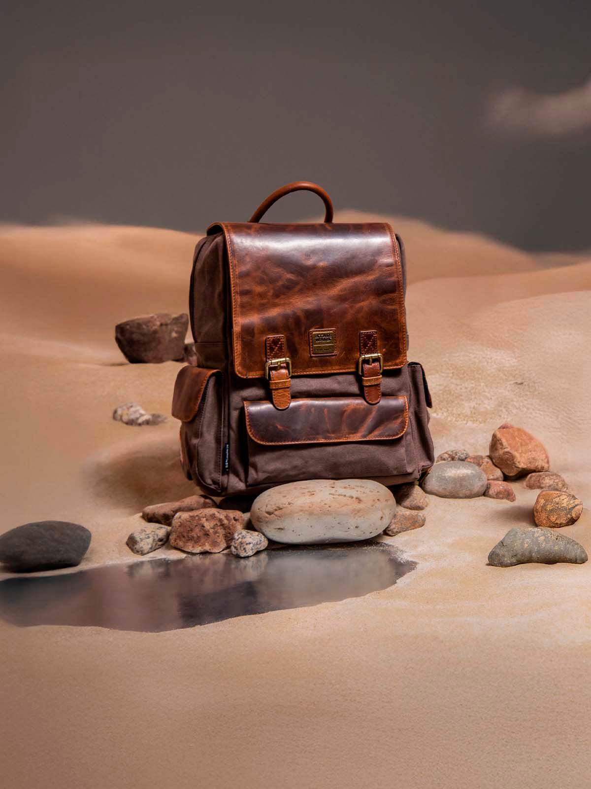 Mochila Canvas Engrasado Y Cuero Hombre Sw Rebel Resist Back Café Hush Puppies